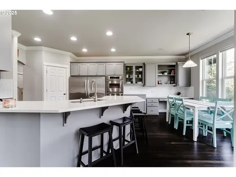 812 Mint Meadow Way Springfield OR 97477