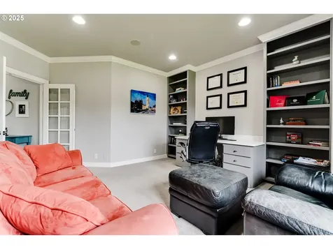812 Mint Meadow Way Springfield OR 97477
