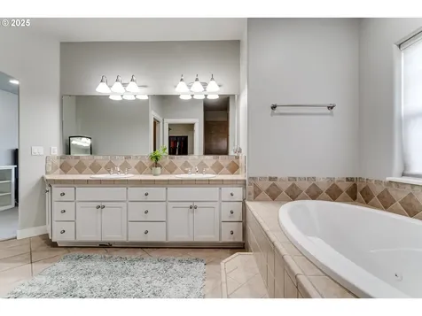 812 Mint Meadow Way Springfield OR 97477