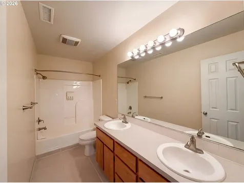 5880 SE Snowberry Court Hillsboro OR 97123