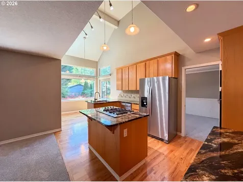 5880 SE Snowberry Court Hillsboro OR 97123