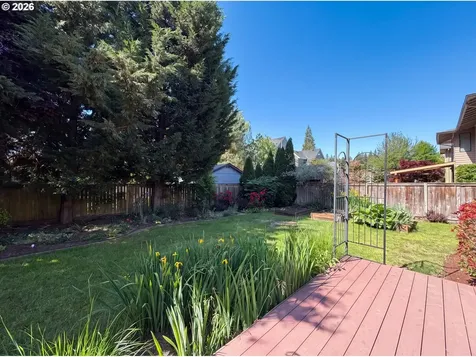 5880 SE Snowberry Court Hillsboro OR 97123