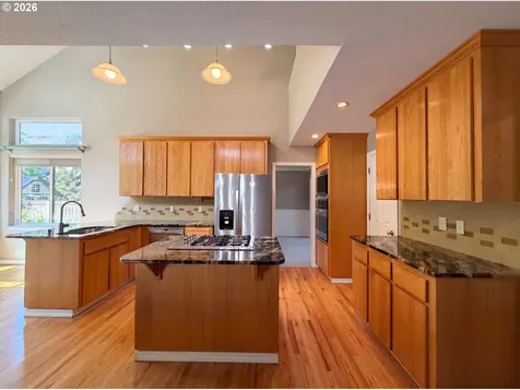 5880 SE Snowberry Court Hillsboro OR 97123