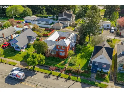1447 Sherman Avenue North Bend OR 97459