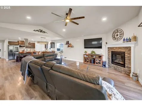 875 Aldrich Way Monroe OR 97456