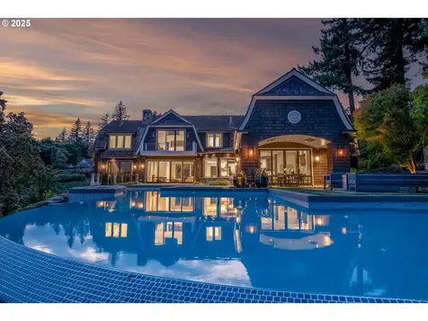2088 Crest Drive Lake Oswego OR 97034