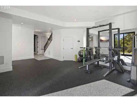2088 Crest Drive Lake Oswego OR 97034