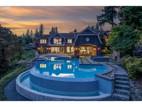 2088 Crest Drive Lake Oswego OR 97034