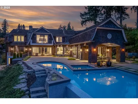 2088 Crest Drive Lake Oswego OR 97034