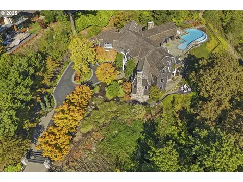 2088 Crest Drive Lake Oswego OR 97034