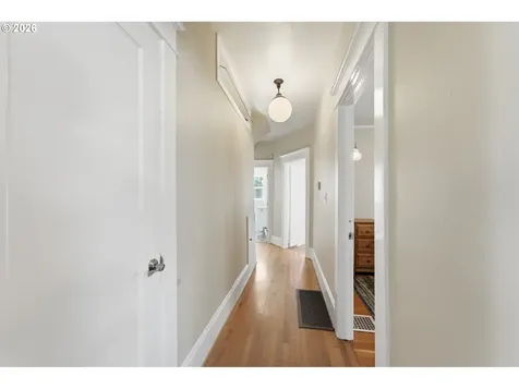 5616 NE Garfield Avenue Portland OR 97211