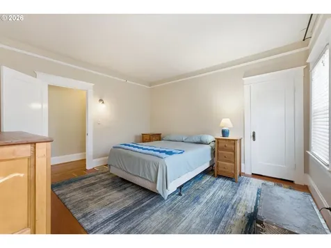 5616 NE Garfield Avenue Portland OR 97211