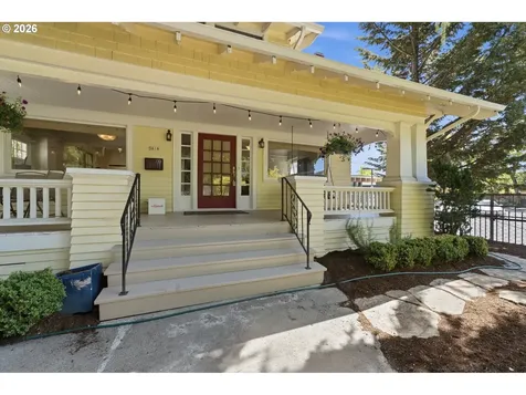 5616 NE Garfield Avenue Portland OR 97211