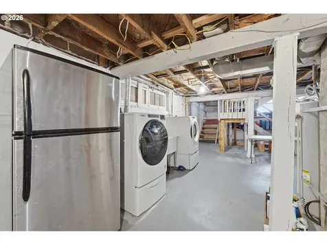 5616 NE Garfield Avenue Portland OR 97211