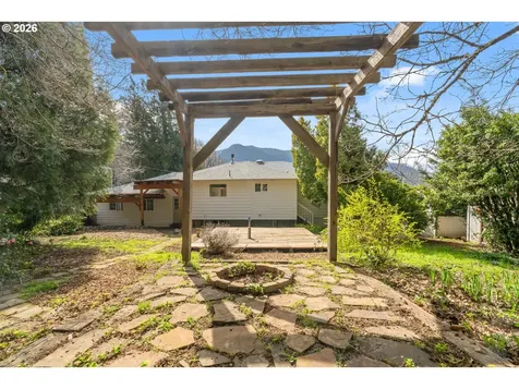 91 Tombleson Road Stevenson WA 98648