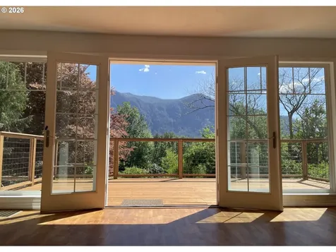 91 Tombleson Road Stevenson WA 98648