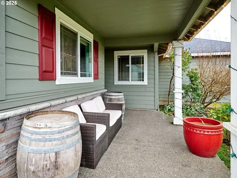 2922 Oxford Street Woodburn OR 97071
