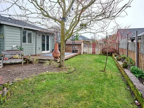 2922 Oxford Street Woodburn OR 97071