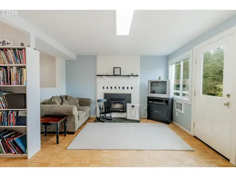 14075 NE North Valley Road Newberg OR 97132