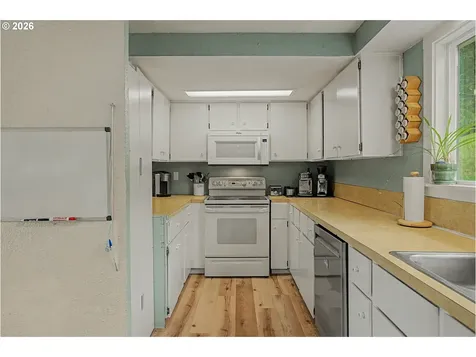 14075 NE North Valley Road Newberg OR 97132