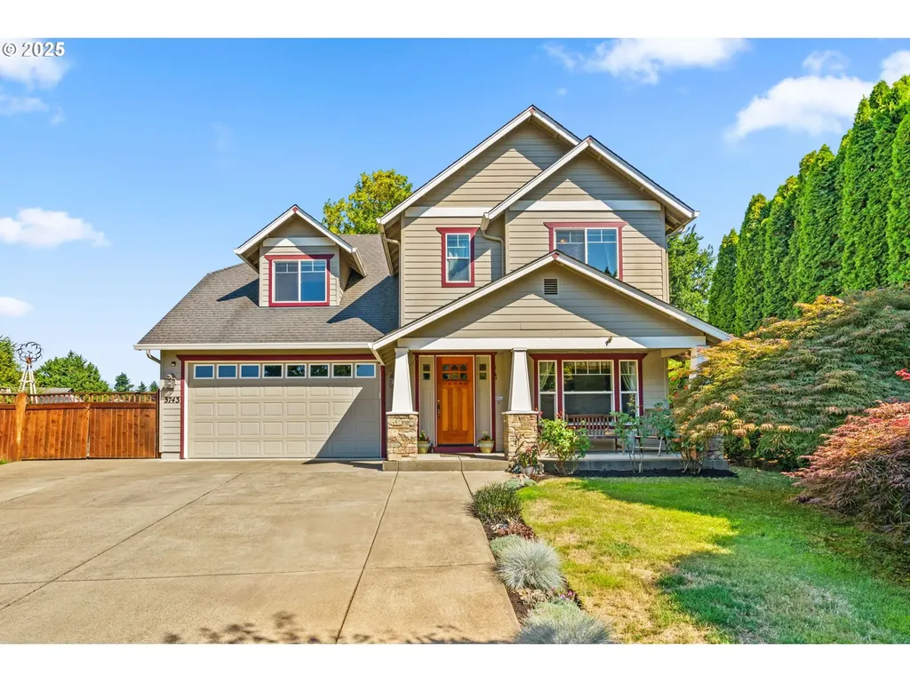 3743 Julia Loop Eugene OR 97404