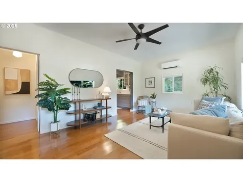 7235 SW 54th Avenue Portland OR 97219