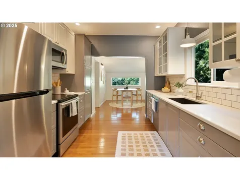 7235 SW 54th Avenue Portland OR 97219