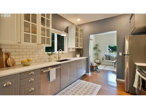 7235 SW 54th Avenue Portland OR 97219