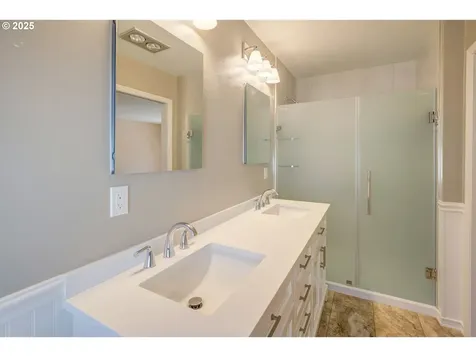 700 NW Bellevue Place Grants Pass OR 97526