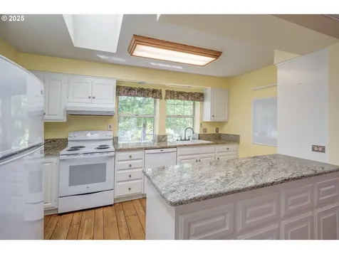 700 NW Bellevue Place Grants Pass OR 97526