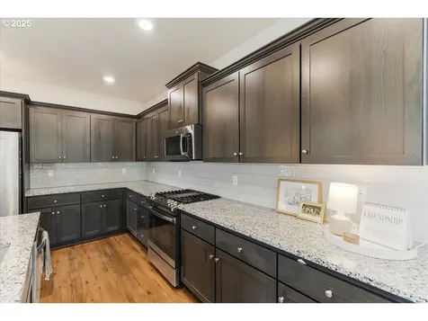 7010 SW Barr Lane Tualatin OR 97062