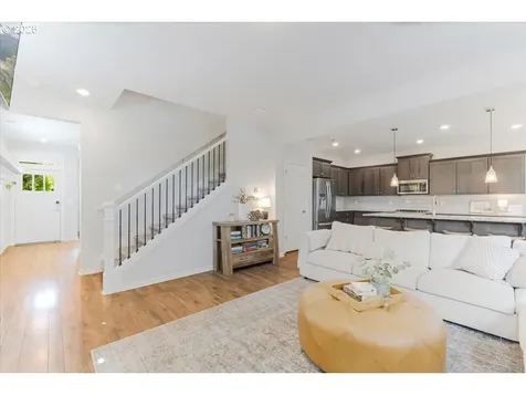 7010 SW Barr Lane Tualatin OR 97062