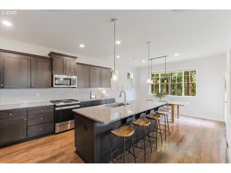 7010 SW Barr Lane Tualatin OR 97062