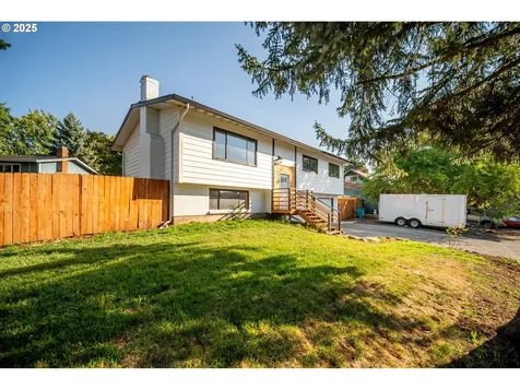 15212 NE 74th Street Vancouver WA 98682