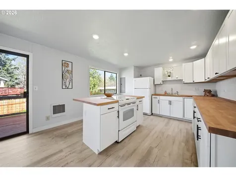 15212 NE 74th Street Vancouver WA 98682