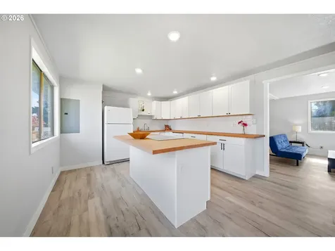 15212 NE 74th Street Vancouver WA 98682