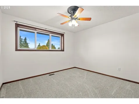 15648 NE Rose Parkway Portland OR 97230