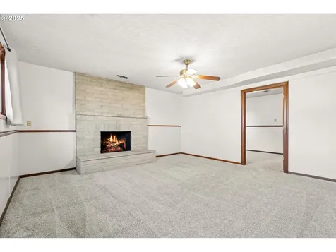 15648 NE Rose Parkway Portland OR 97230