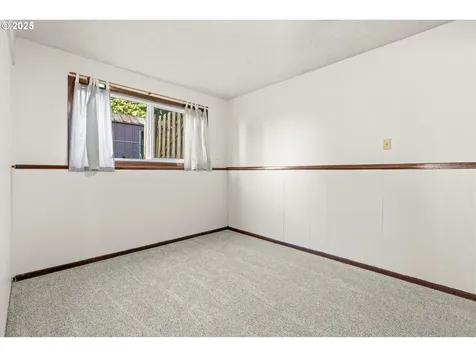 15648 NE Rose Parkway Portland OR 97230