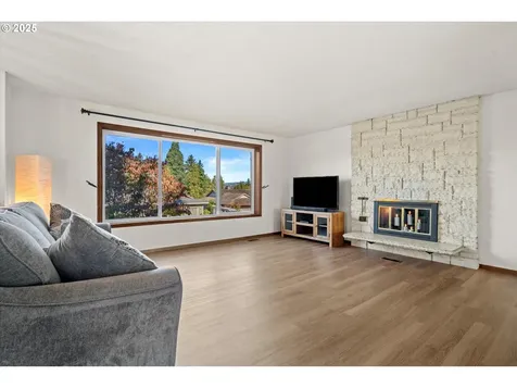 15648 NE Rose Parkway Portland OR 97230