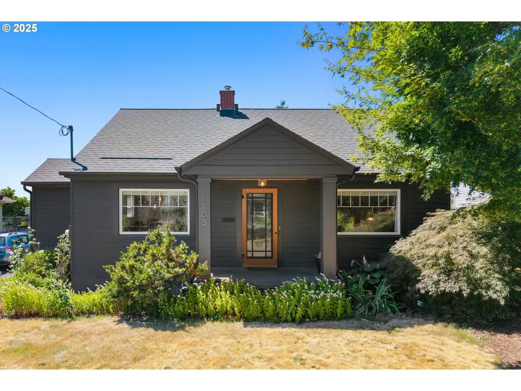 1703 SE 59th Avenue Portland OR 97215