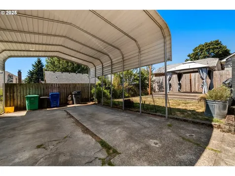 1703 SE 59th Avenue Portland OR 97215