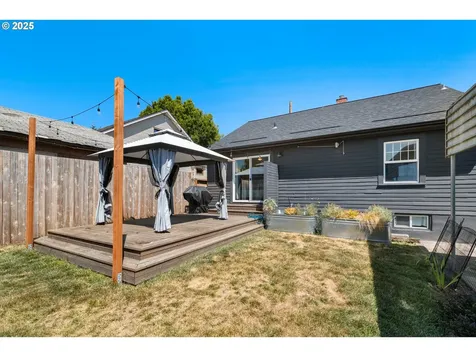 1703 SE 59th Avenue Portland OR 97215