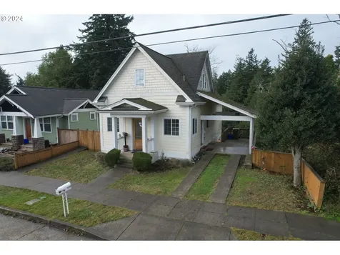 2728 Sherman Avenue North Bend OR 97459