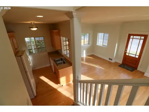 2728 Sherman Avenue North Bend OR 97459