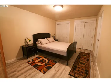 2728 Sherman Avenue North Bend OR 97459