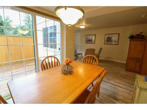 2728 Sherman Avenue North Bend OR 97459