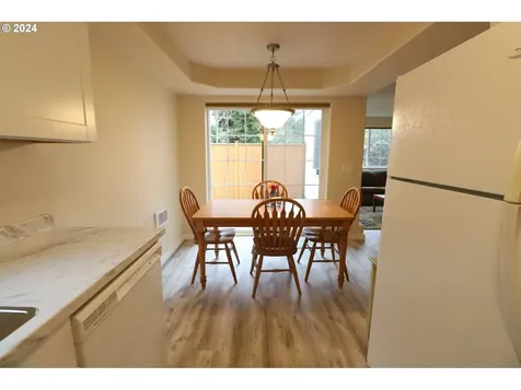 2728 Sherman Avenue North Bend OR 97459