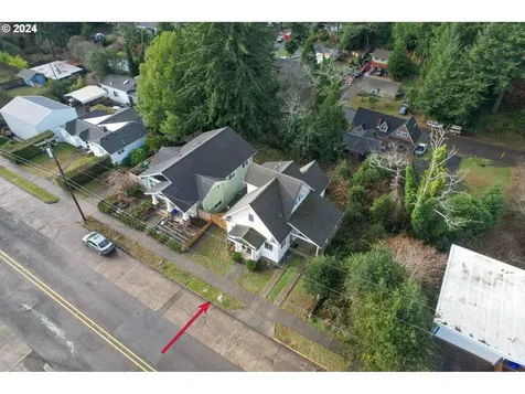 2728 Sherman Avenue North Bend OR 97459