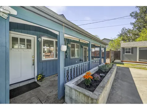 11848 SE Yamhill Street Portland OR 97216